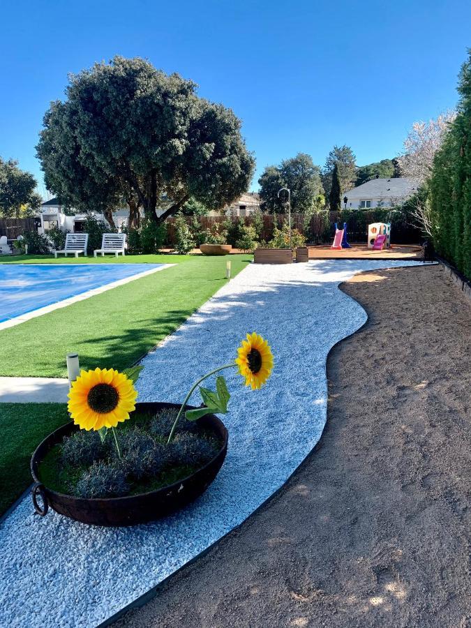 Villa La Roca Madrid 瓜达拉马 外观 照片