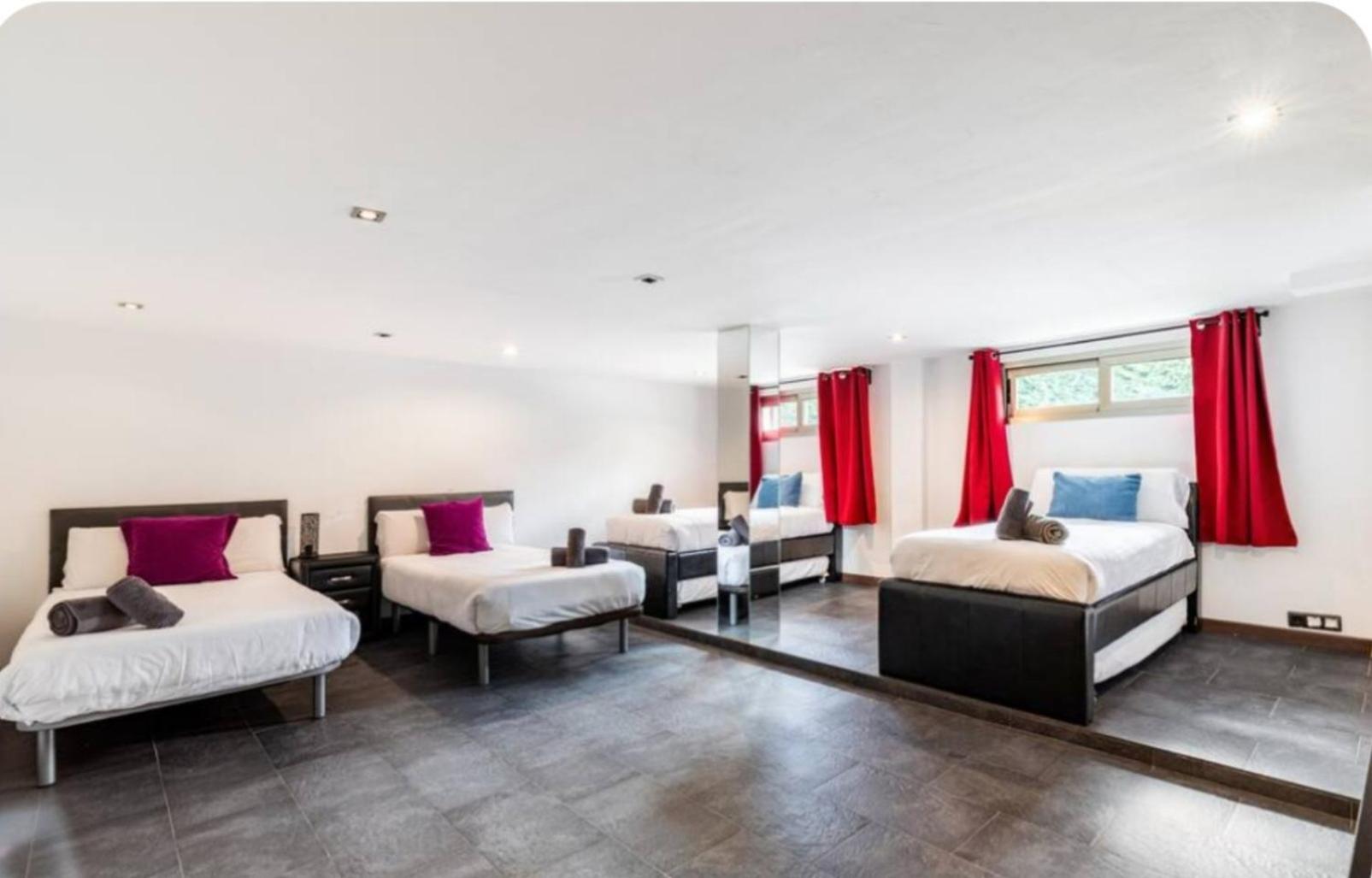 Villa La Roca Madrid 瓜达拉马 外观 照片